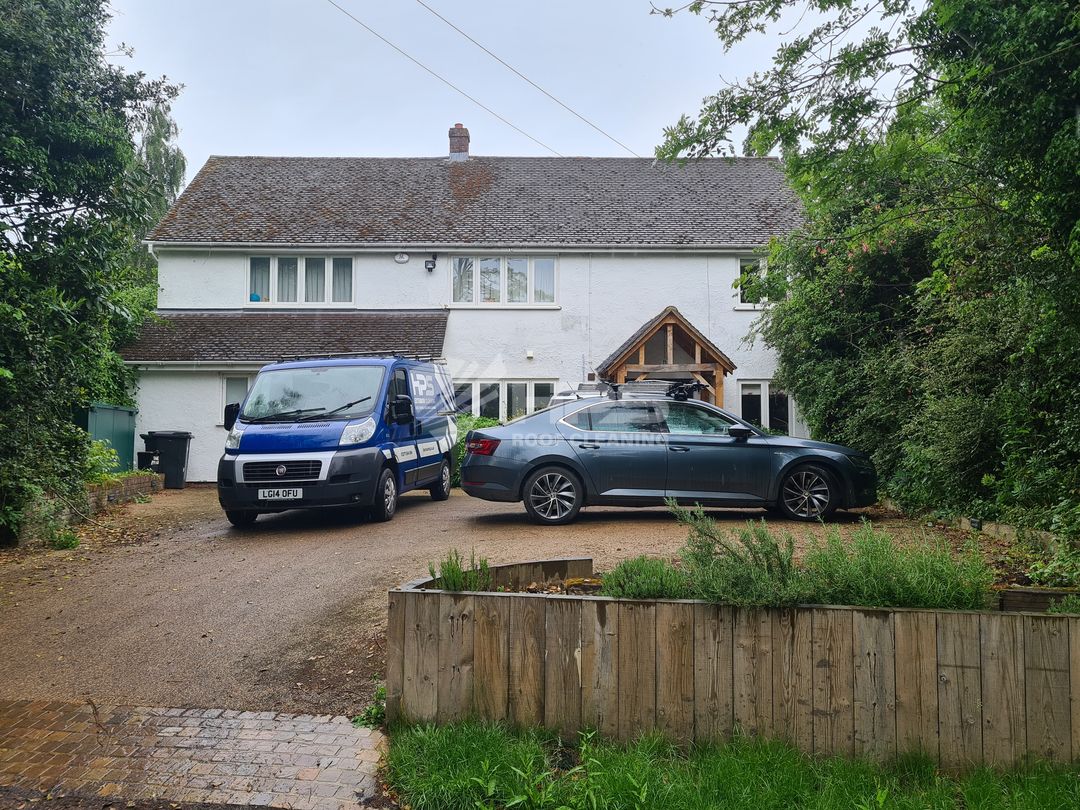 Burgandy roof coating Essex