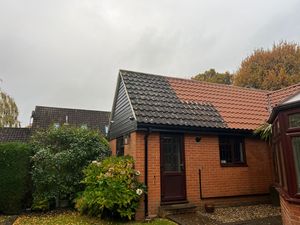 Power washing roof cleaning