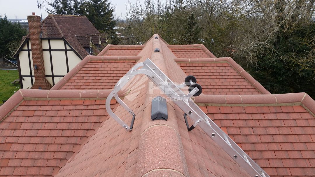 Essex roof tile cleaning services after